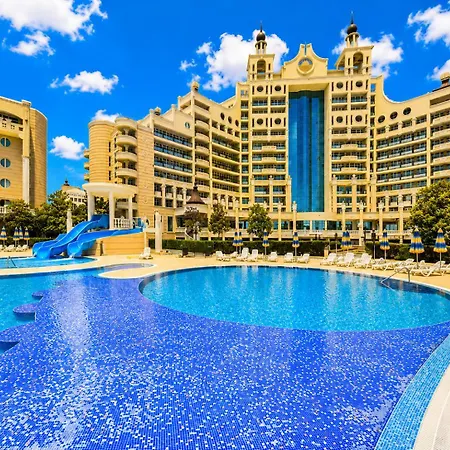 Sunset Resort- First Line & Pool - Private Ap Апартаменты